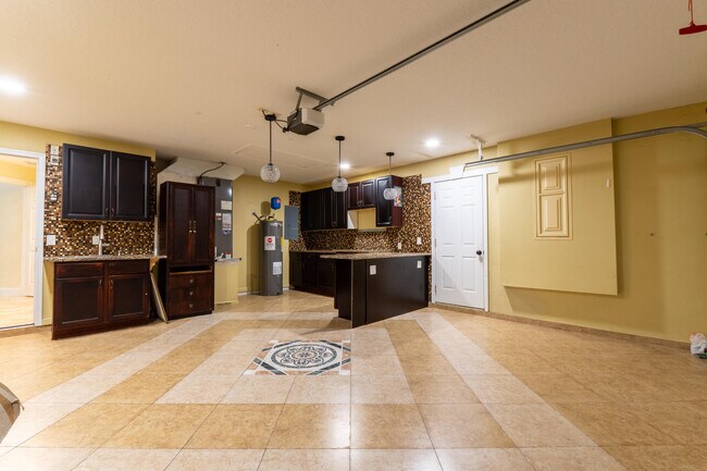 Building Photo - 2853 SE Melaleuca Blvd