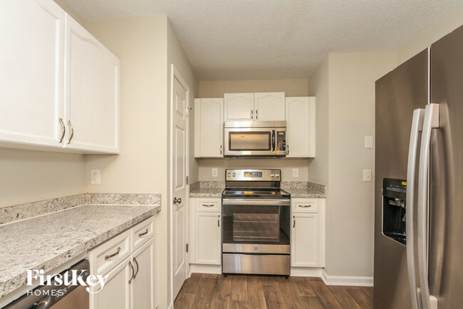 Building Photo - 8720 Kismet Dr