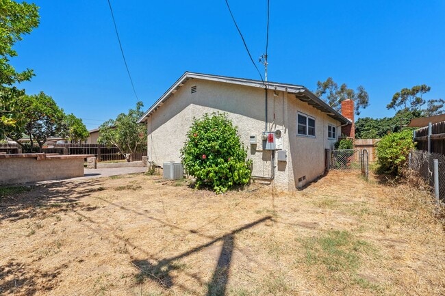 Building Photo - 1231 Evilo St