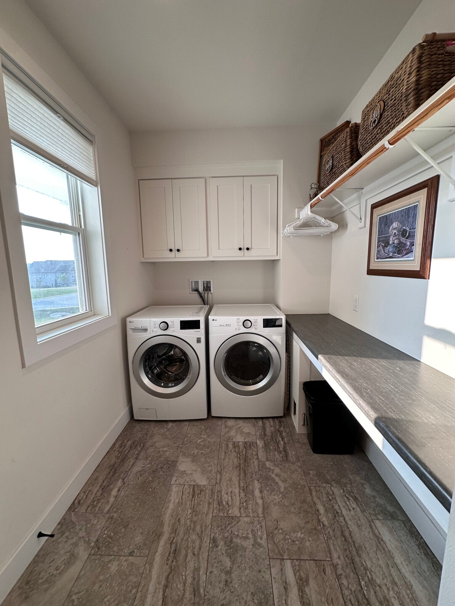 Main Level Laundry - 2913 Latigo Trce