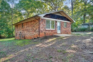 Building Photo - 1494 Carpenter St