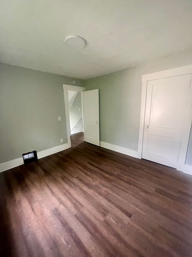 Building Photo - Canton 3 Bedroom - Single Family Home
