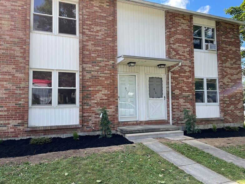 Building Photo - 810 S 2nd St