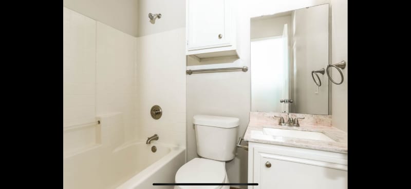 Building Photo - 500 Bryn Mawr