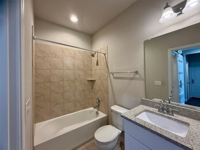 Building Photo - 1300 Eagle Ridge Trail
