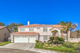 Building Photo - 3 Bed room Pool home in Desert Shores