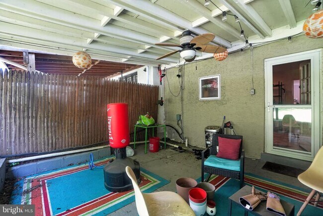 Building Photo - 4739 Smick St