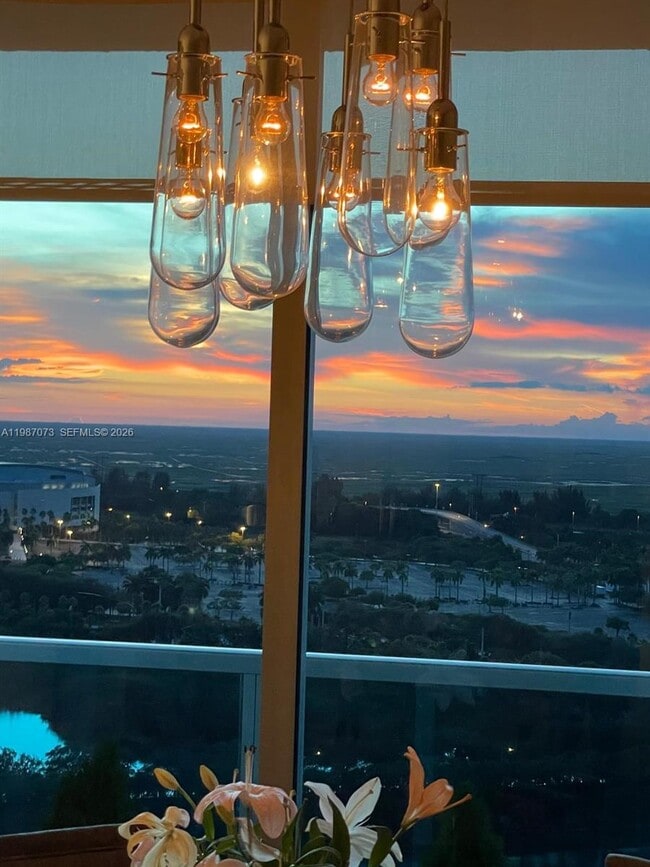 Building Photo - 2641 N Flamingo Rd