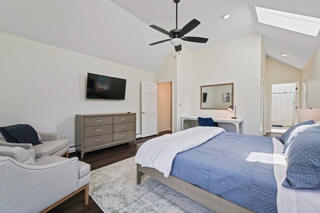 Building Photo - 1439 NY-9P
