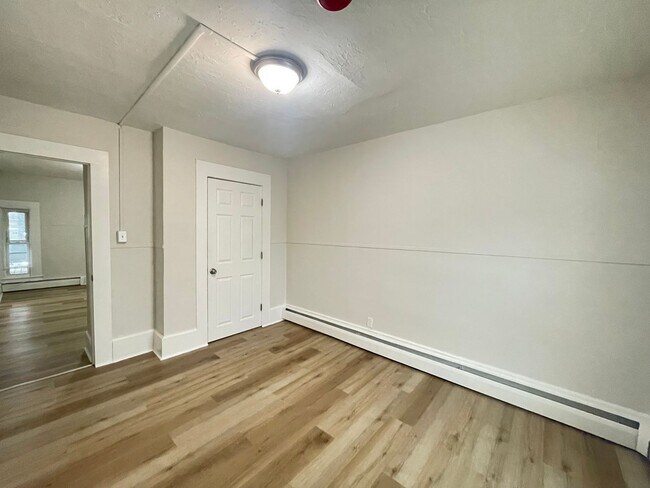 Building Photo - 51 Pennacook St