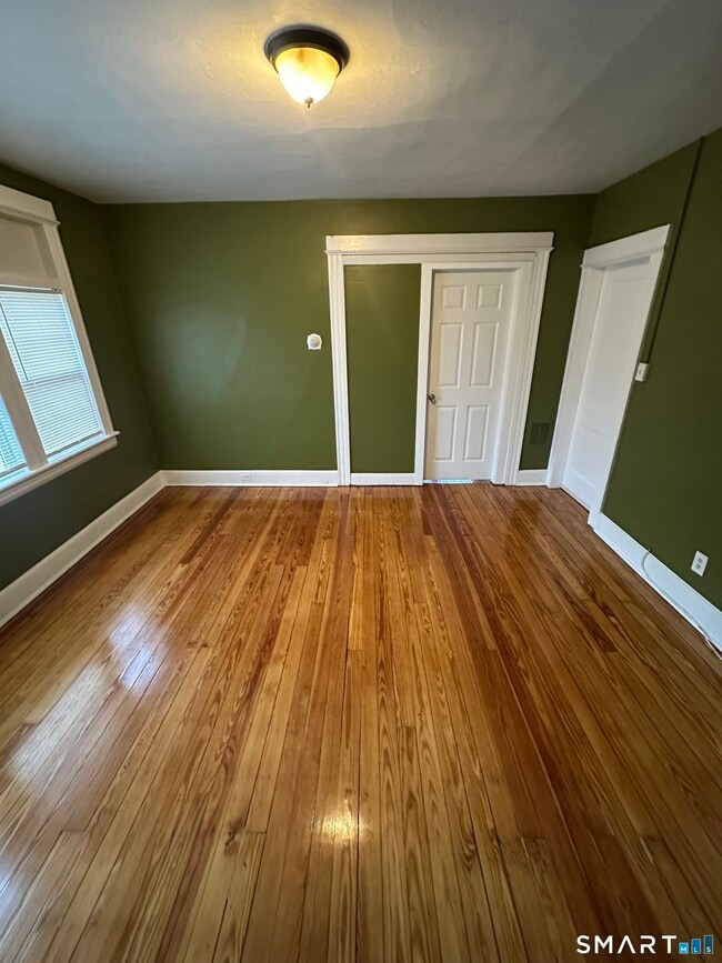 Building Photo - 205 French St