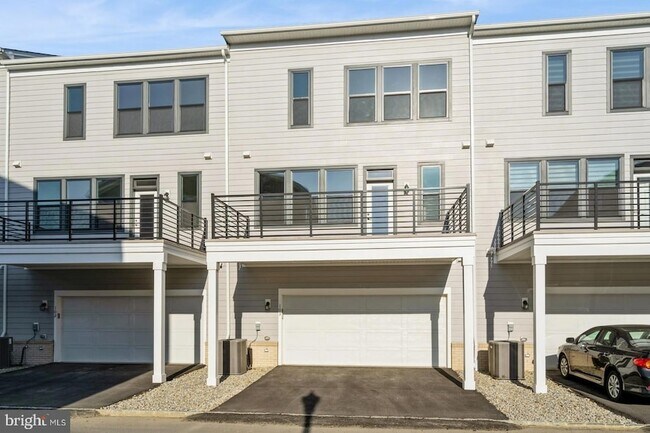 Building Photo - 103 Vaughn Dr Ext