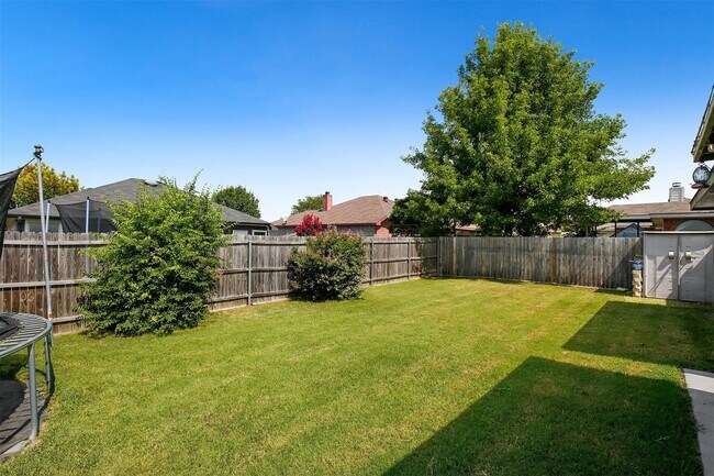 Building Photo - 116 Kensington Ct