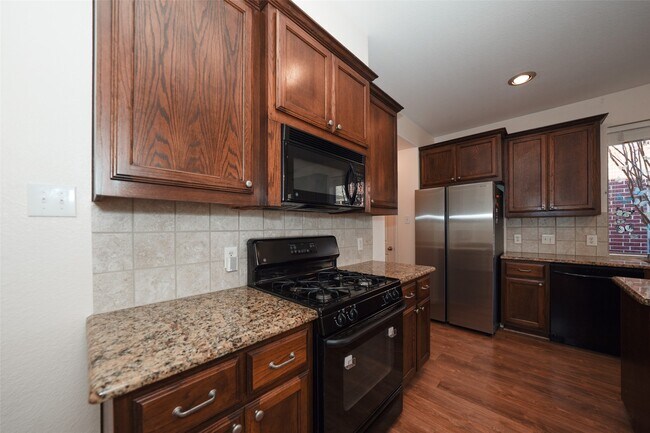 Building Photo - 4426 Greenwood Trace Ln