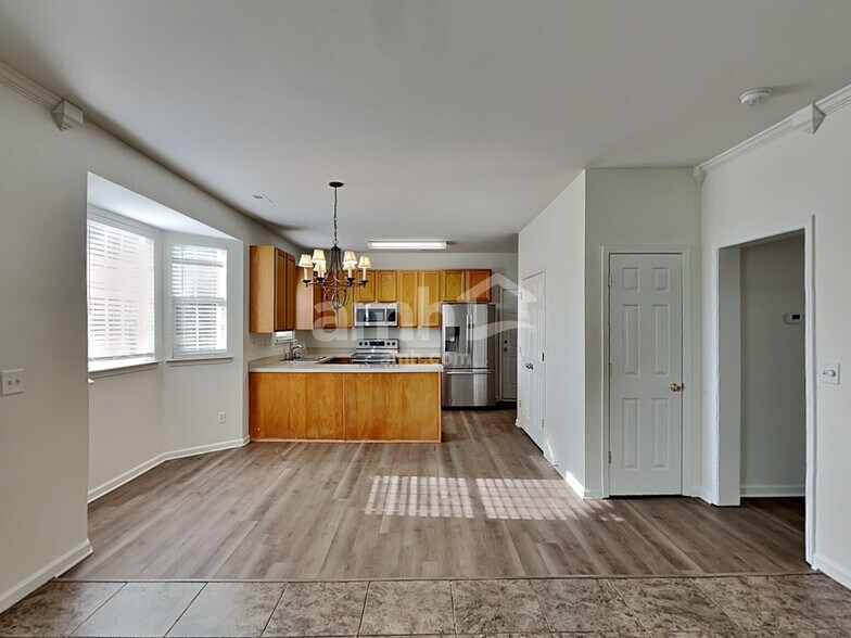 Building Photo - 154 Elrosa Rd