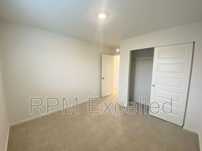 Building Photo - 14539 203rd Ave E