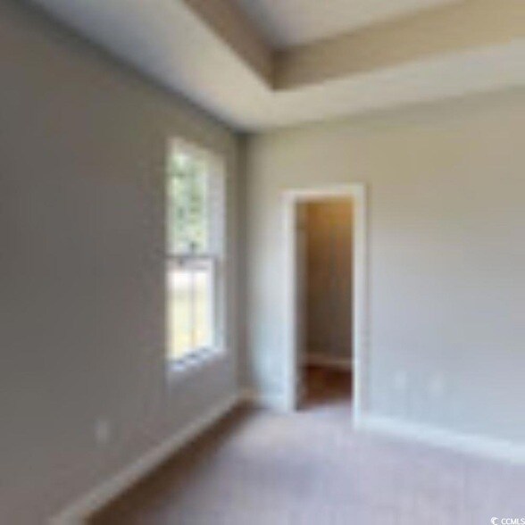 Building Photo - 5 Racquet Club Dr