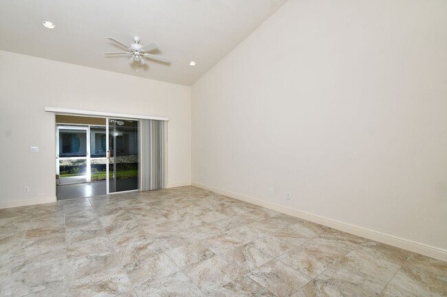 Building Photo - 2 Bed, 2Bath 2 Car Garage  With many extra...