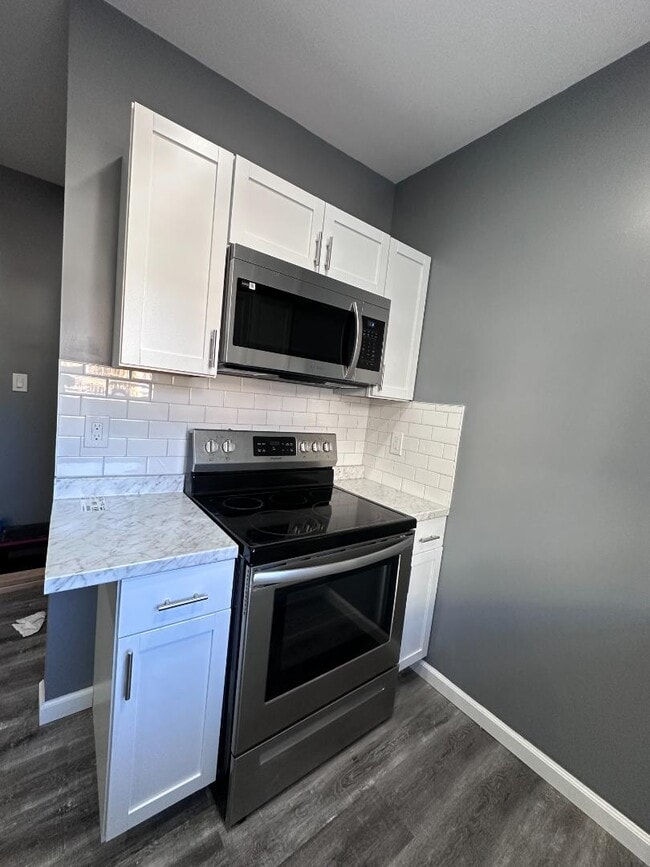 Building Photo - 153 Vine St