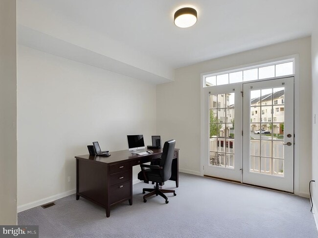 Building Photo - 6479 Jack Linton Dr S