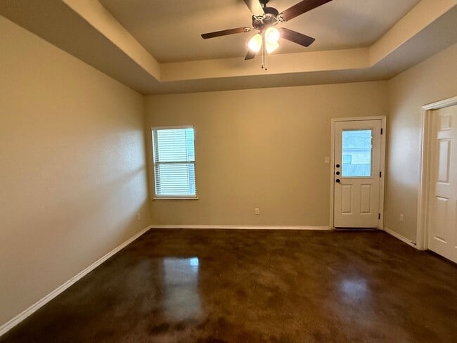 Building Photo - 228 Ragsdale Way