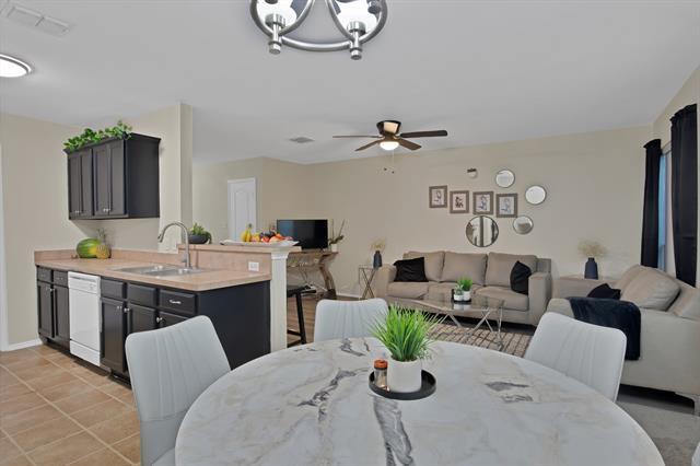 Building Photo - 5652 Giddyup Ln