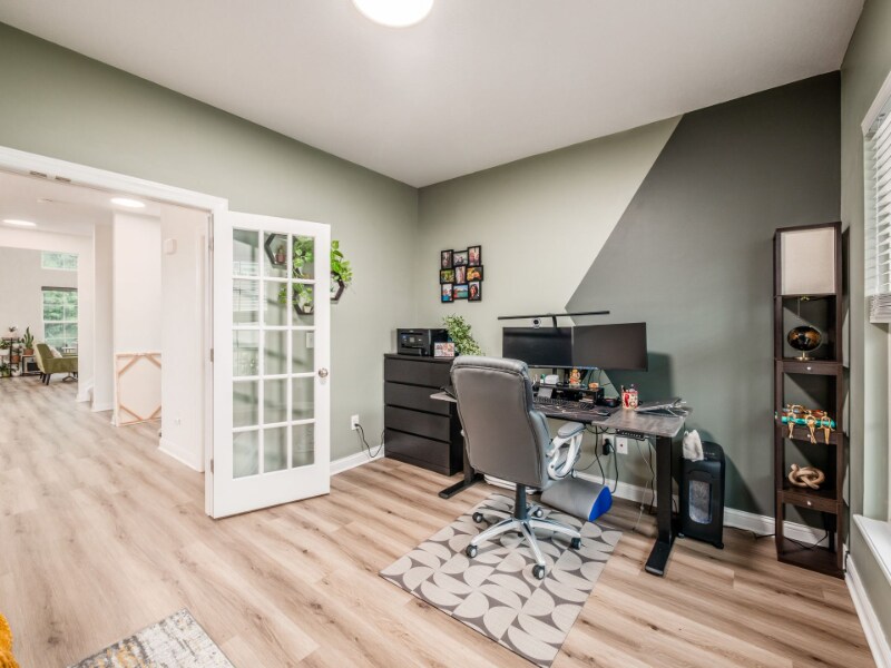 Building Photo - 6863 Turnstone Lp