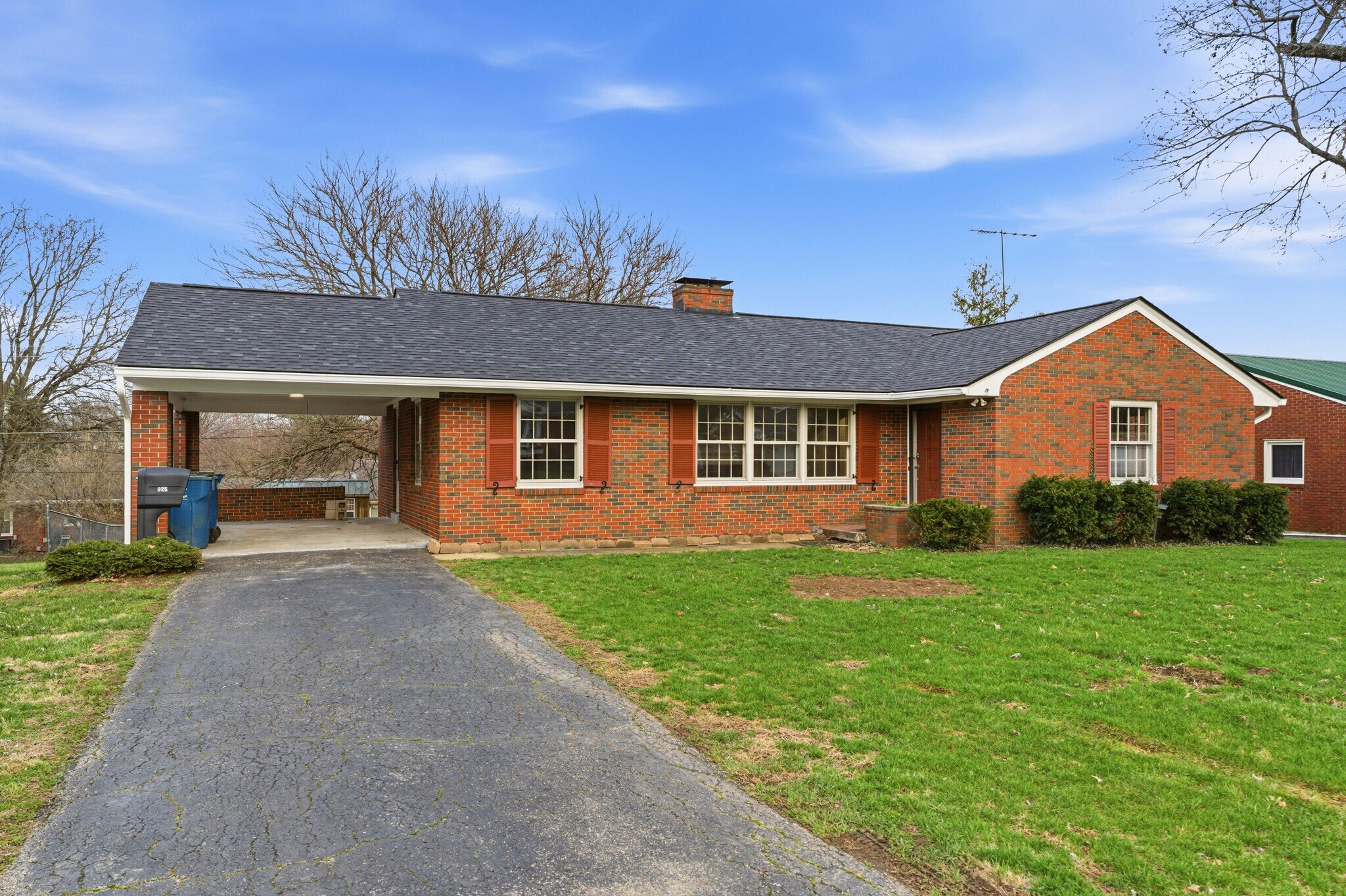 Building Photo - 925 Ashland Ave