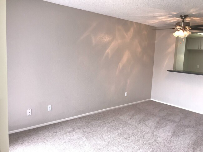 Building Photo - AVAILABLE NOW!! 2 Bedroom / 2 Bathroom Townhome in San Bernardino w/ Garage!