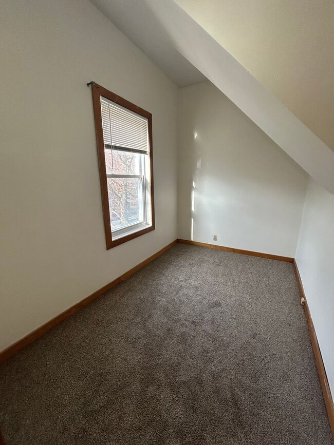 Building Photo - 1617 N Hudson Ave