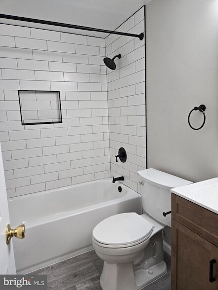 Building Photo - 20535 Strath Haven Dr