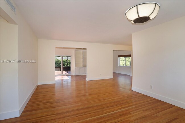 Building Photo - 8300 SW 61st Ave