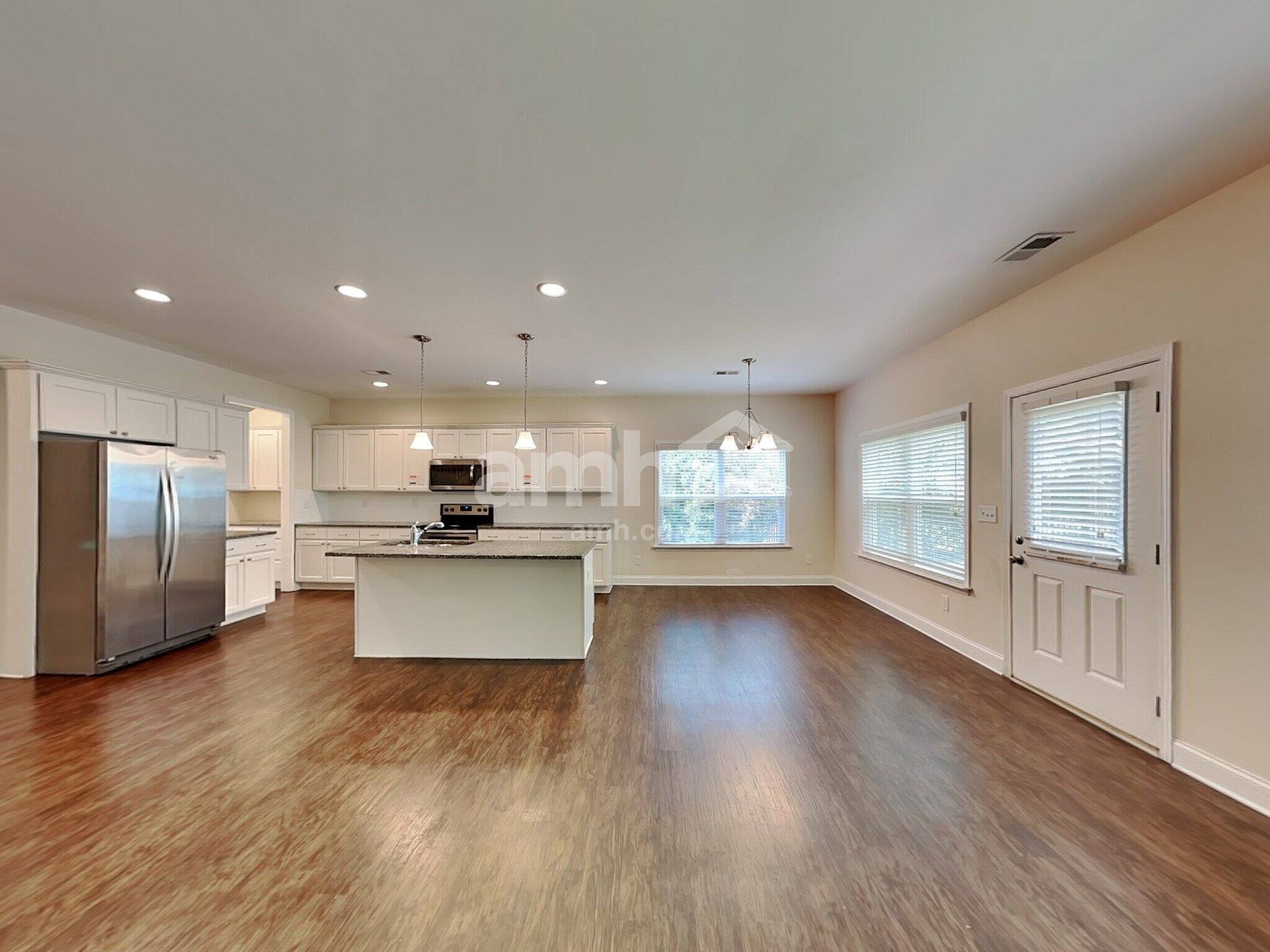 Building Photo - 1022 Monitor Ct