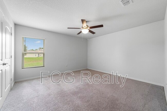 Building Photo - 705 Gila Dr
