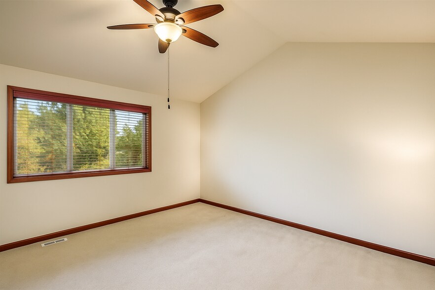 Building Photo - 19031 Waxen Rd