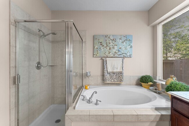 Building Photo - 51 N Scribewood Cir