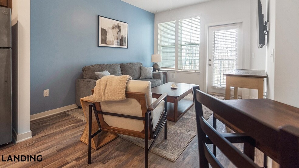 Building Photo - 4670 Merchants Park Cir