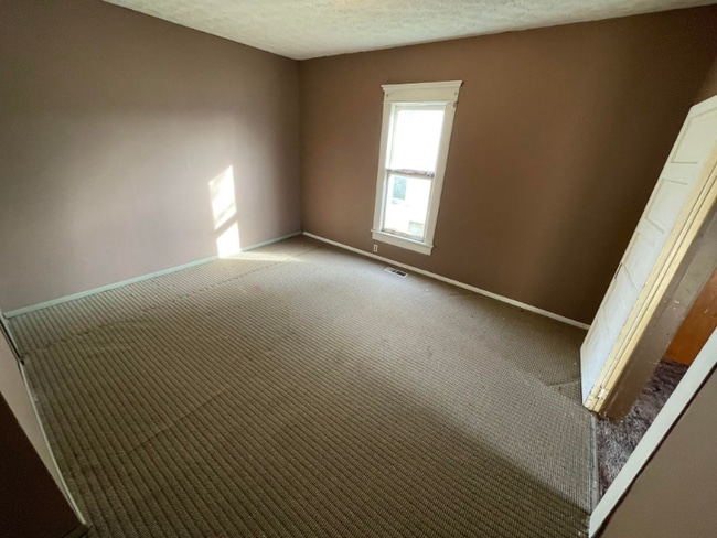 Building Photo - 415 N 9th St