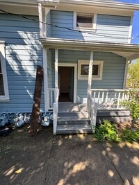 Building Photo - Nehalem Place