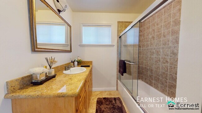 Building Photo - 7540 Quimby Ave