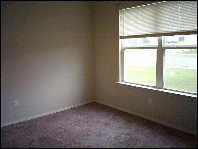 Building Photo - 6480 Amalie Dr