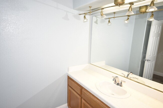 Building Photo - 428 Rockport Cir