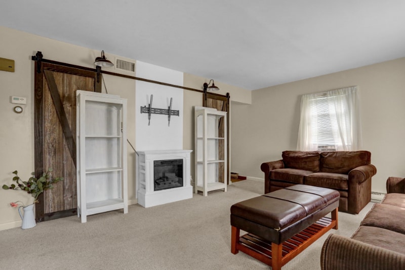 Building Photo - 719 Franklin St