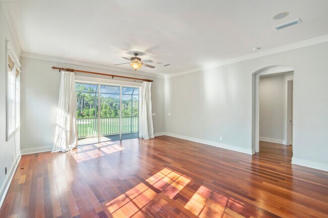 Building Photo - Gorgeous Regatta Bay 3 Bedroom Townhouse!