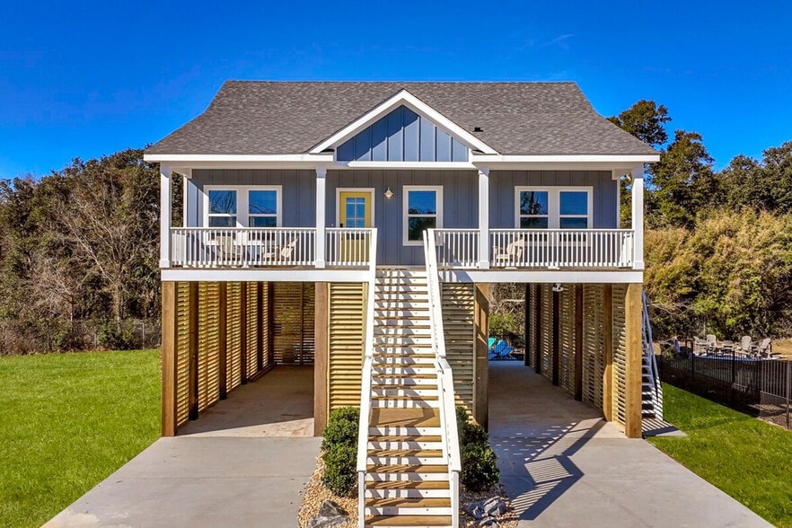 Building Photo - 135 Brady Dr