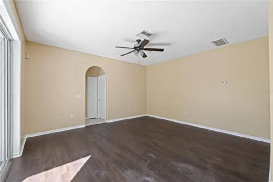 Building Photo - 14535 Lake Underhill Rd