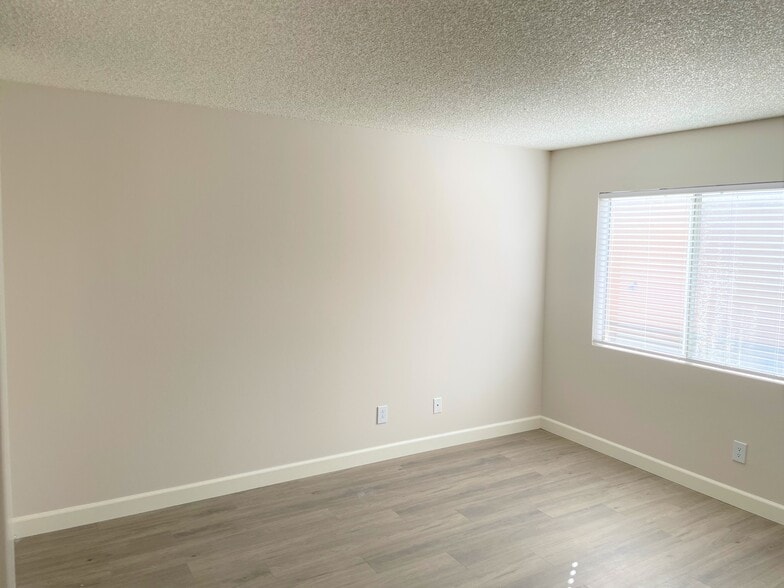 Bedroom - 19808 Sandpiper Plz