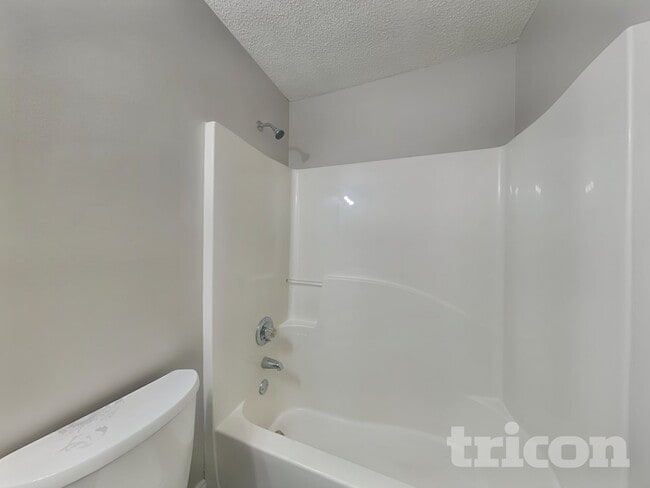 Building Photo - 118 Valleydale Dr