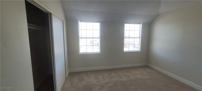 Building Photo - 7237 Chesterton Dr