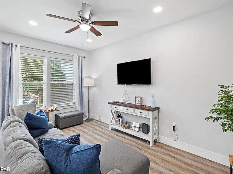 Building Photo - 2226 Joan Ave